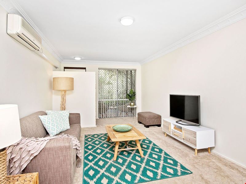 2/1 Marcus Avenue, Booragoon WA 6154