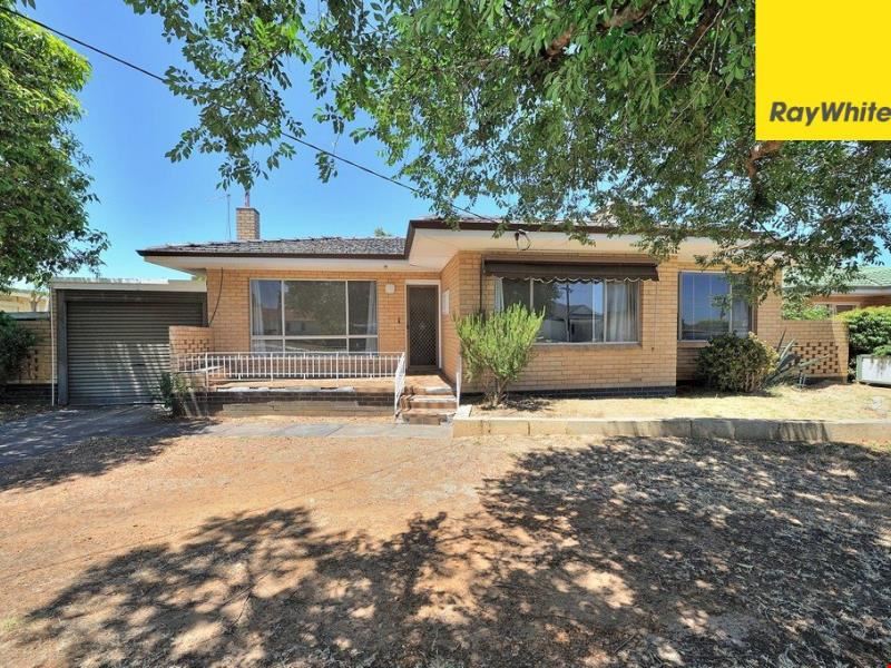 12 Ashby Terrace, Viveash WA 6056