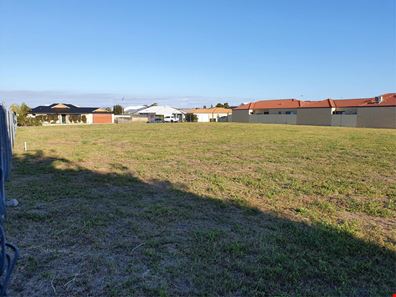 25 Rungine Way, Pearsall WA 6065