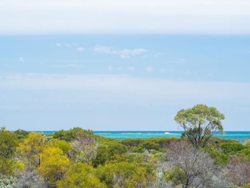 16/10 Fairhaven Terrace, Hillarys WA 6025