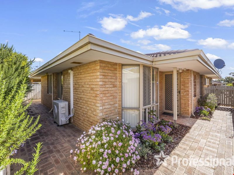 33/15 Mereworth Way, Marangaroo WA 6064