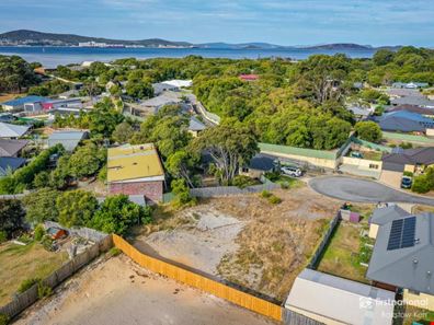 3 Finch Court, Little Grove WA 6330
