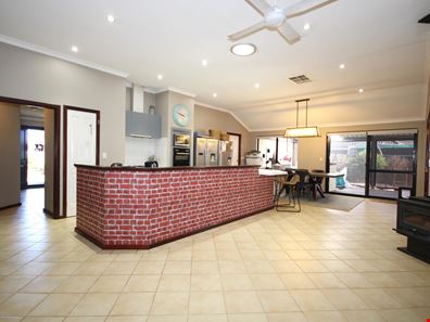 3 Dove Court, Eaton WA 6232