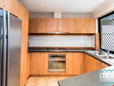 3/4 Hillcrest Road, Kewdale WA 6105