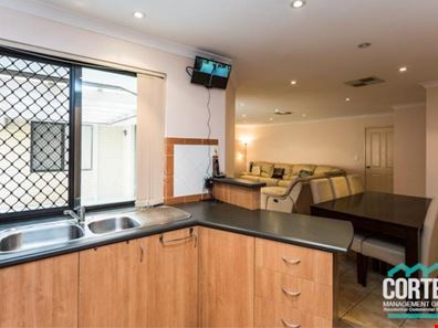 3/4 Hillcrest Road, Kewdale WA 6105