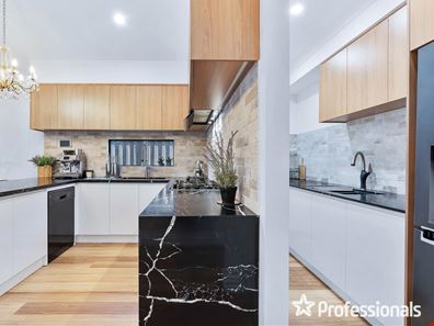 7 Lychee Way, Maida Vale WA 6057