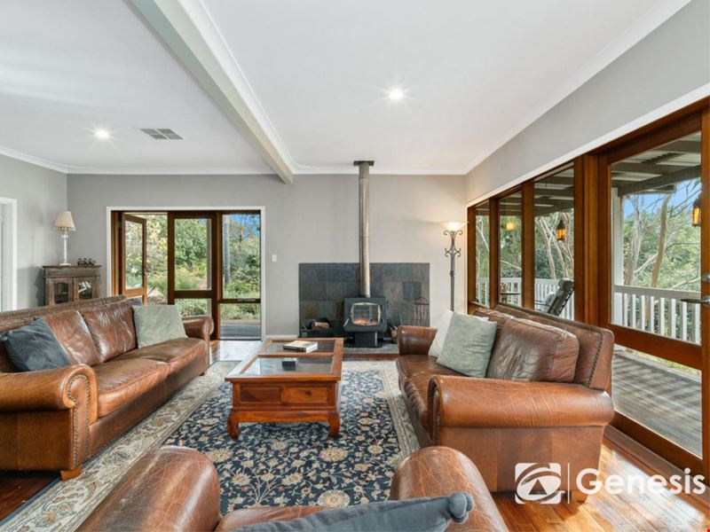 1535 Thomas Road, Glen Forrest WA 6071