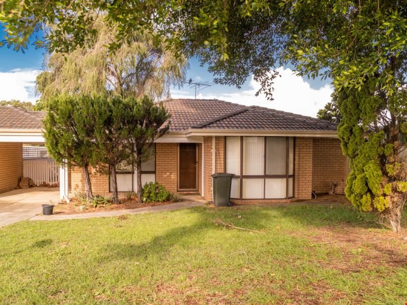 2/88 Oaklands Avenue, Halls Head WA 6210