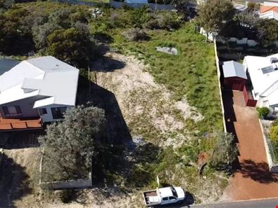 11 Chalet Vale, Preston Beach WA 6215