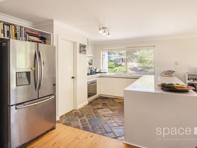 9 Freycinet Way, Gnarabup WA 6285