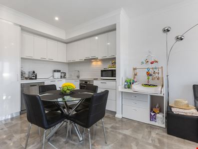 5/320 Walter Road West, Morley WA 6062