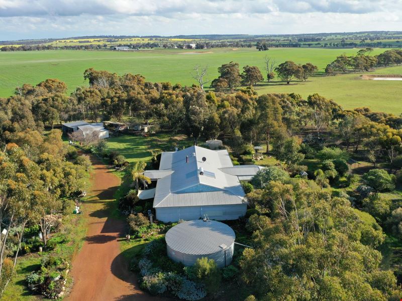 30644 Great Southern Highway, Broomehill Village WA 6318