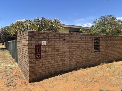 1 Smith  Street, East Carnarvon WA 6701