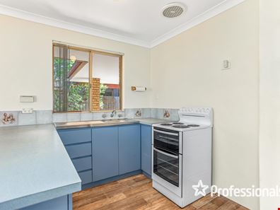 37 Grafham Road, Brookdale WA 6112