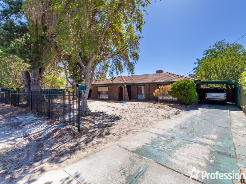 42 Willowmead Way, Kelmscott WA 6111