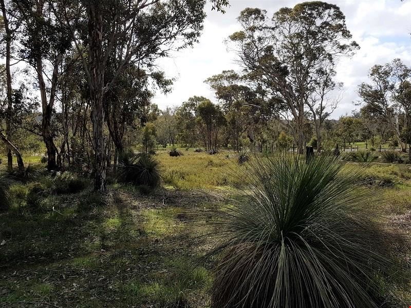 5 Upper Blackwood Road, Dinninup