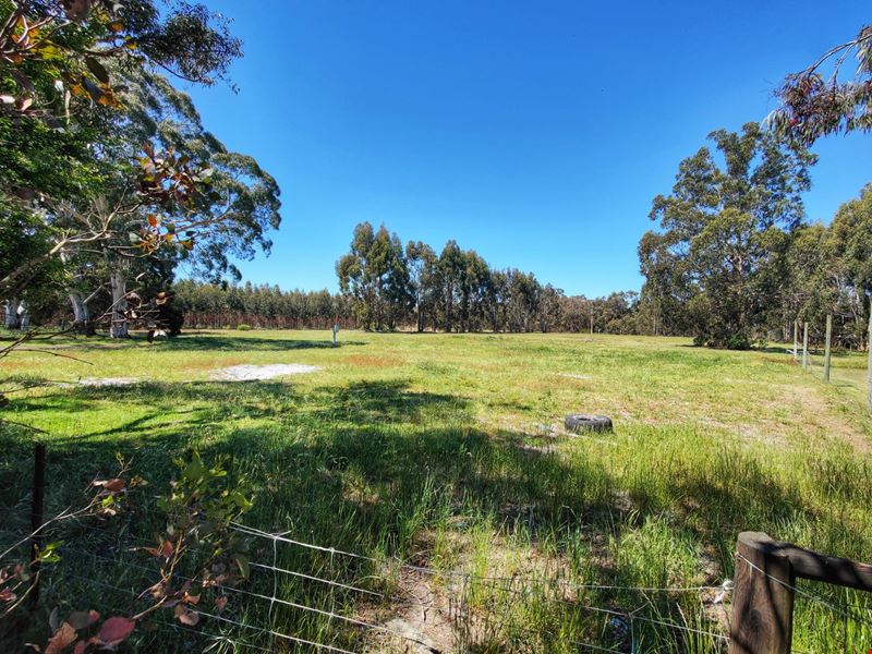 1483 Palmdale Road, Manypeaks WA 6328