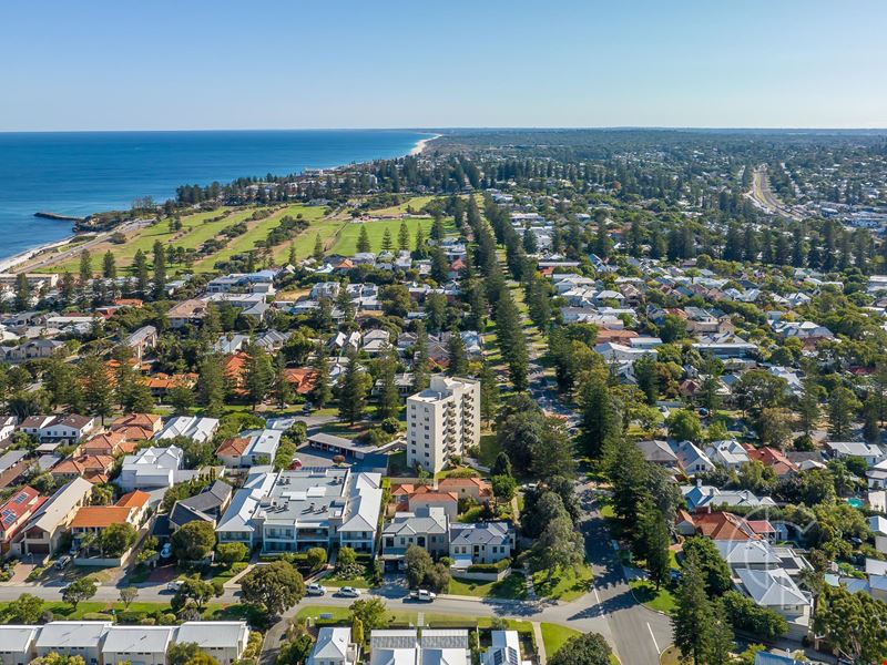 1/19 Broome Street, Cottesloe WA 6011
