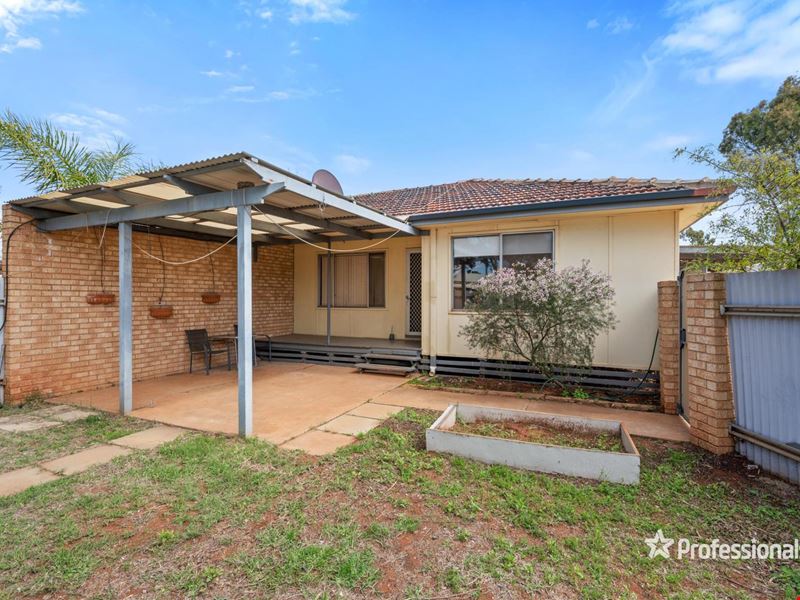 358a Piccadilly Street, West Lamington WA 6430