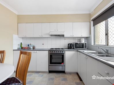 358a Piccadilly Street, West Lamington WA 6430