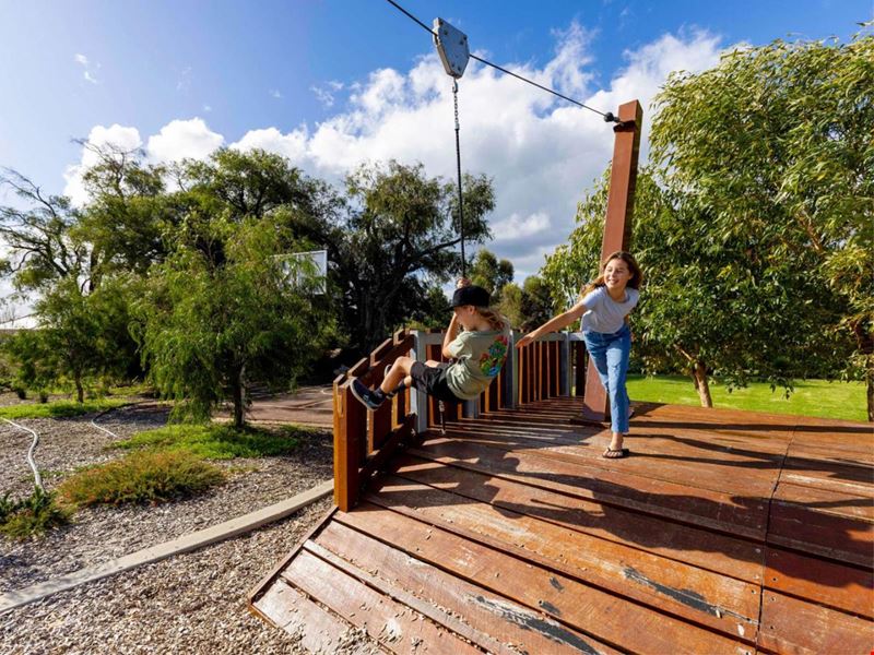 Lot 590, 12 Threefin Circuit, Vasse WA 6280