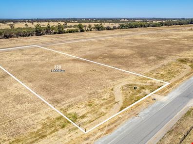 220/ Hasluck Circuit, North Dandalup WA 6207