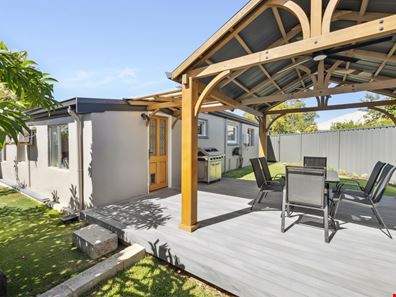 12 Sproxton Way, Embleton WA 6062