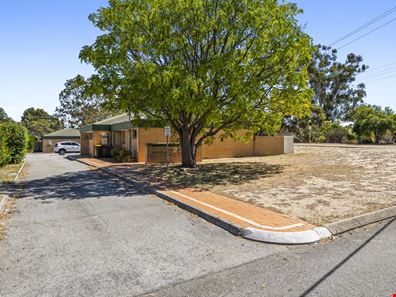 2/2 Uldina Place, Pinjarra WA 6208