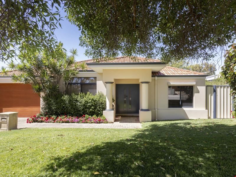 10 Carroll Street, Applecross WA 6153