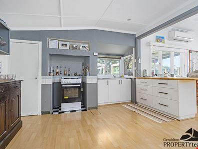 223 Fifth Street, Wonthella WA 6530