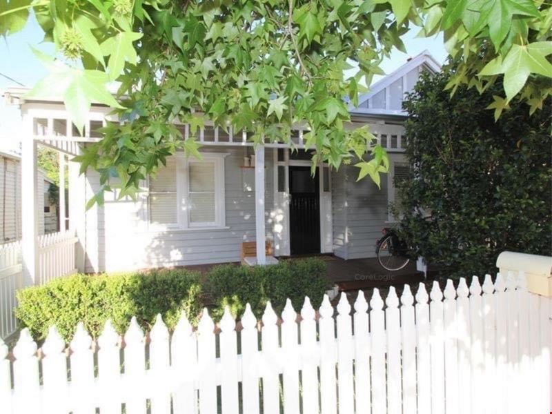 21 Station Street, Guildford WA 6055