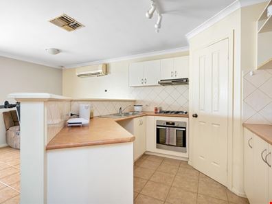 11/10 Great Eastern Highway, Somerville WA 6430