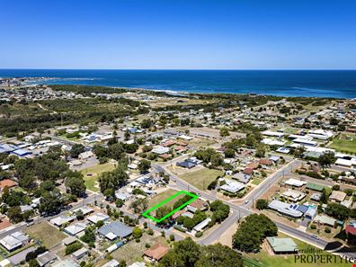 30 Waldeck Street, Dongara WA 6525