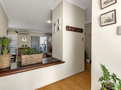 5/220 Fairway Circle, Connolly WA 6027