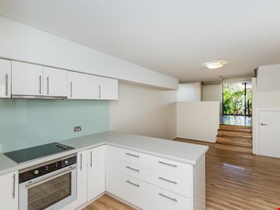 5/107 Melville Parade, Como WA 6152