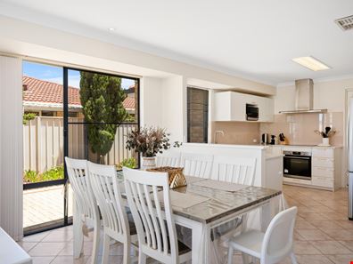 9B Forward Street, Manning WA 6152