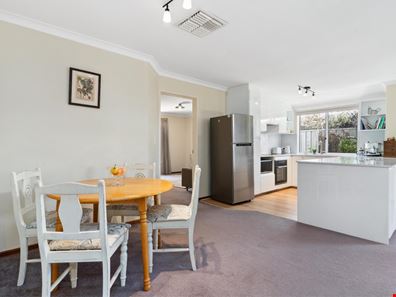 3/23 Central Road, Kalamunda WA 6076