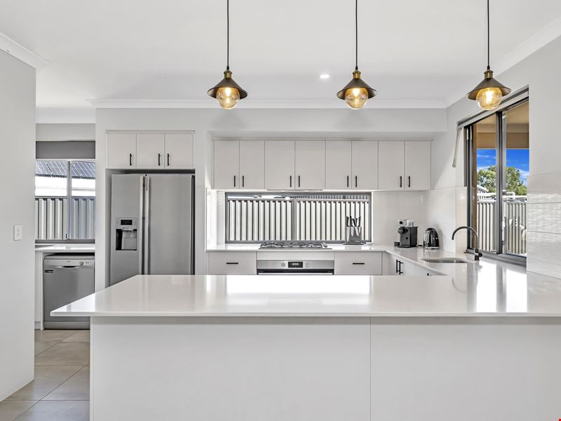 20 Hampstead Parade, Ravenswood WA 6208