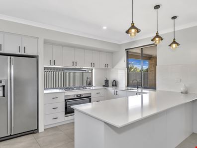 20 Hampstead Parade, Ravenswood WA 6208