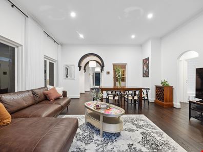 16 Wright Avenue, Swanbourne WA 6010