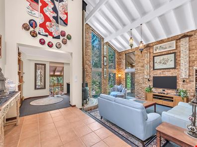 101 Kawina Road, Bickley WA 6076