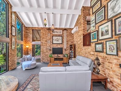 101 Kawina Road, Bickley WA 6076