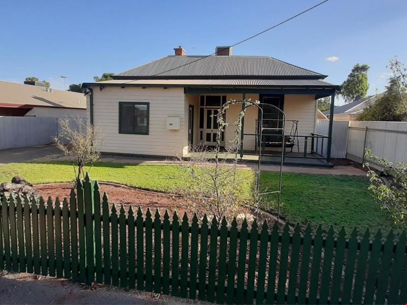 120 Moran street, Victory Heights WA 6432