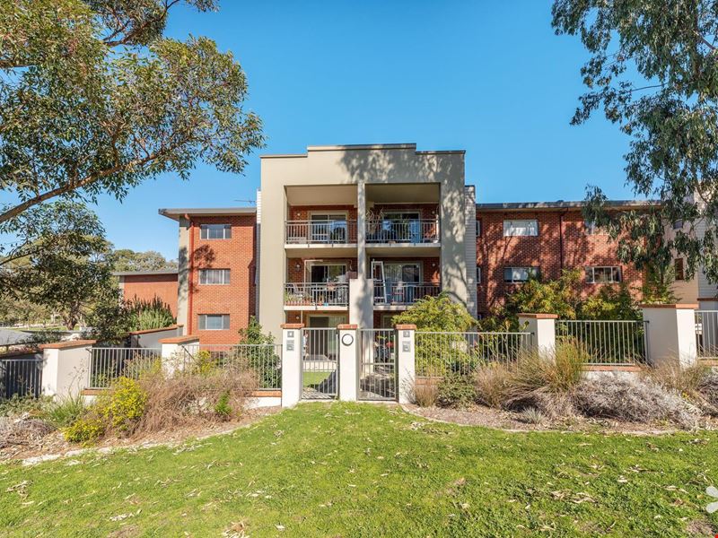 12/15 Rosalind Way, Coolbellup WA 6163