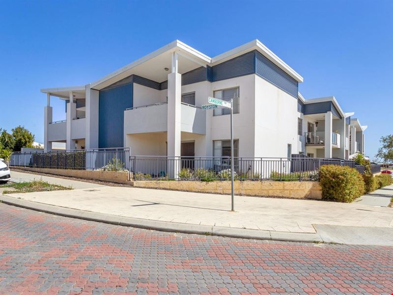 2/2 Royston Link, Butler WA 6036