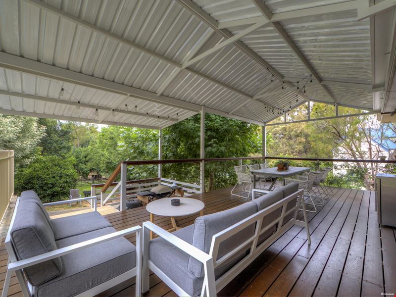 15 Nairn Road, Bickley WA 6076