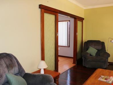 9 Greenham St, Koorda WA 6475