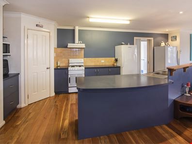 47 Duggan Drive, Cowaramup WA 6284
