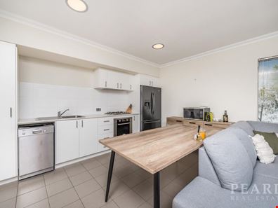 1/1 Elsbury Approach, Clarkson WA 6030