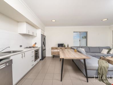 1/1 Elsbury Approach, Clarkson WA 6030